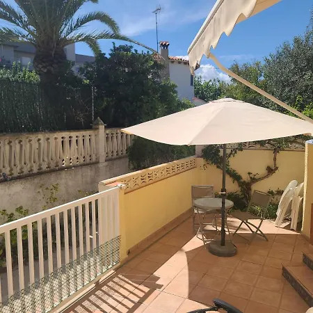 Casa Gemma En La Playa Santa Ana Сasa de vacaciones